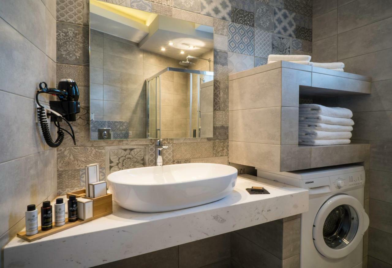 Talos Luxury Aparthotel